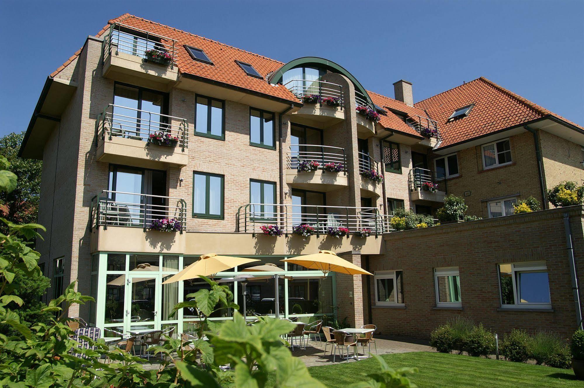 Boutique Hotel 'Hof Ter Duinen' Oostduinkerke Exteriér fotografie